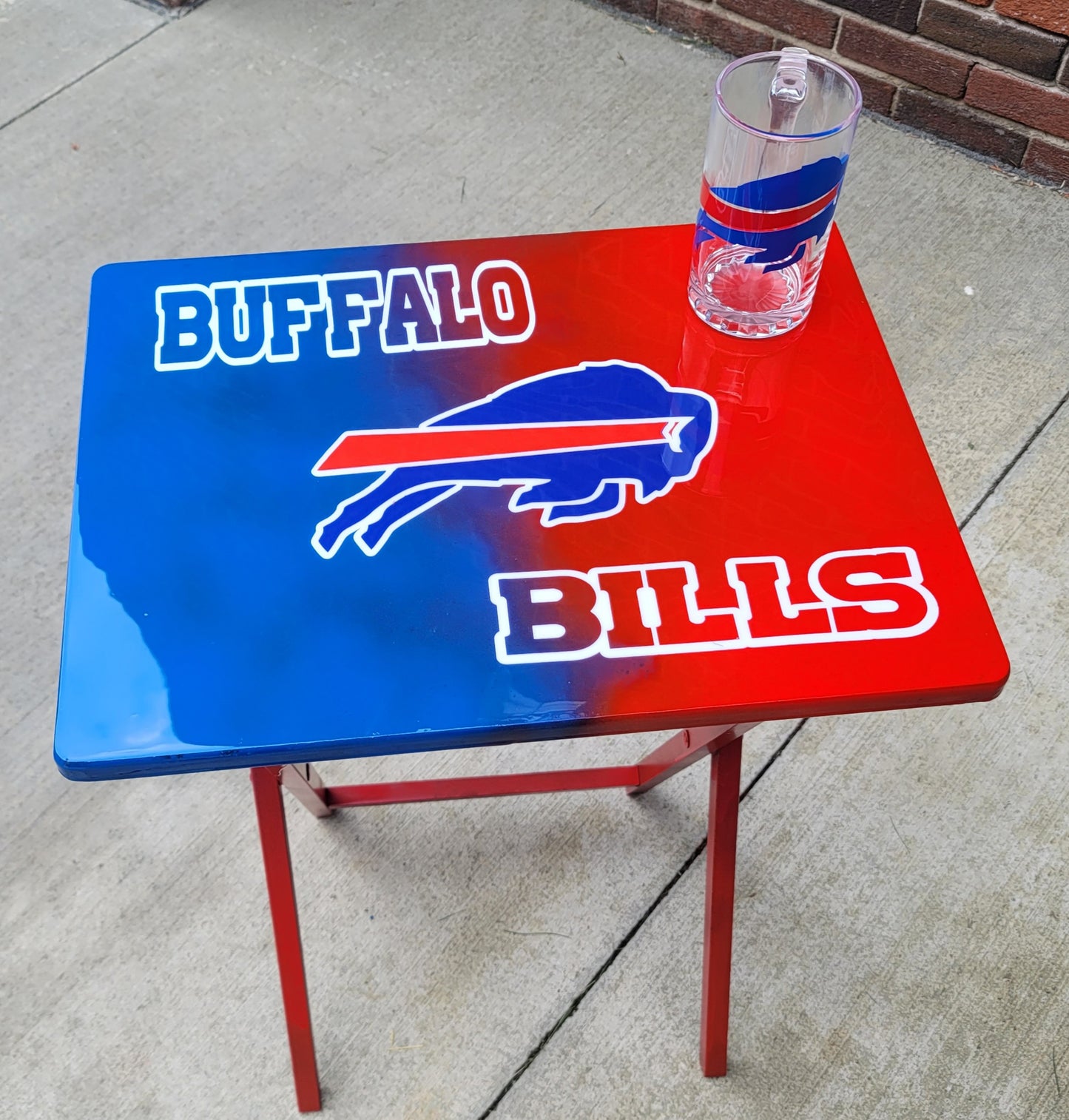 Tray table